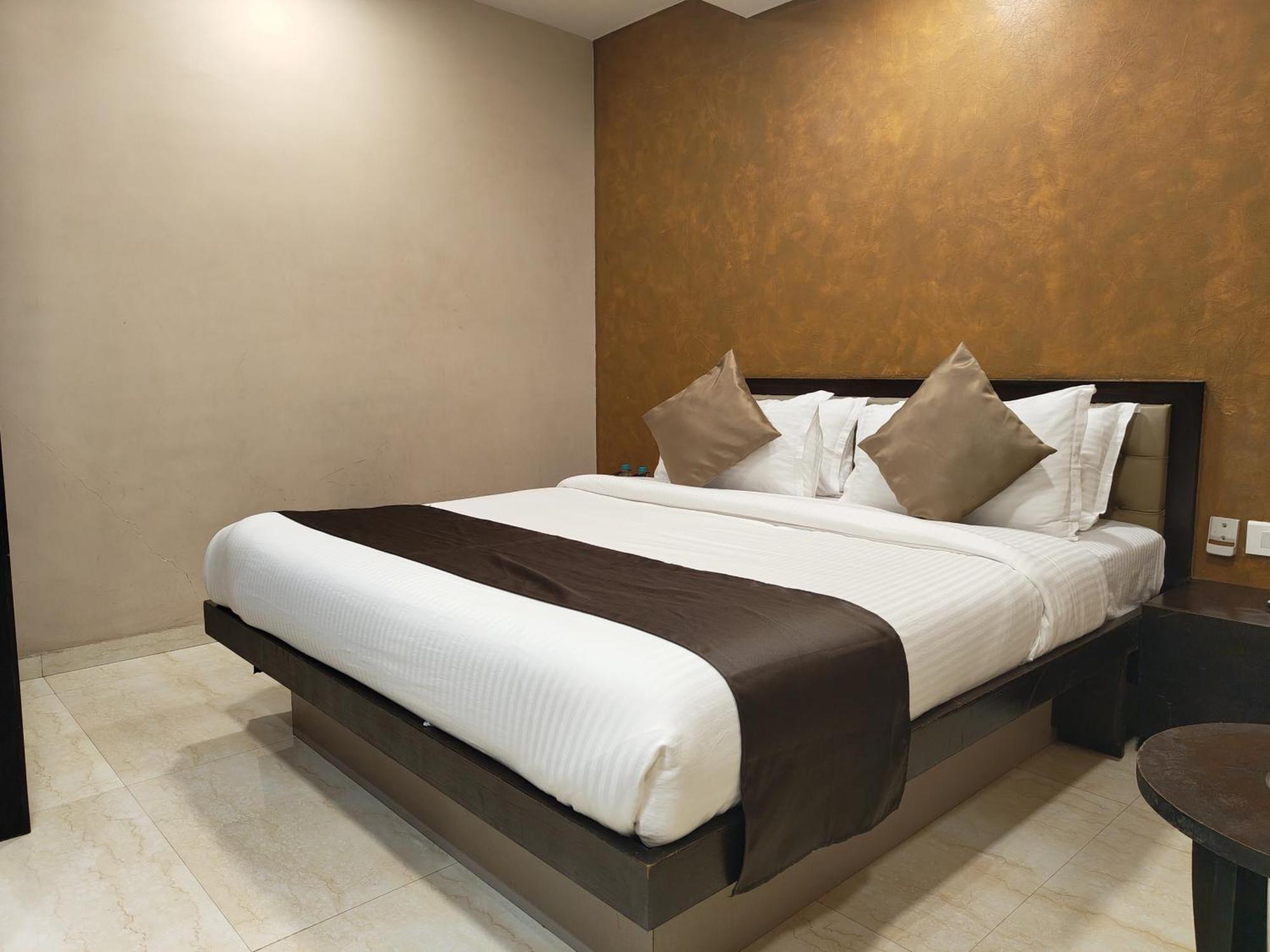 The Majlis Hotel - Colaba 뭄바이 외부 사진