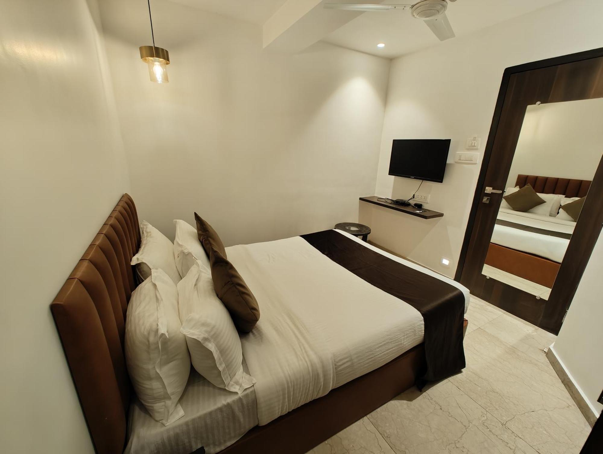 The Majlis Hotel - Colaba 뭄바이 외부 사진
