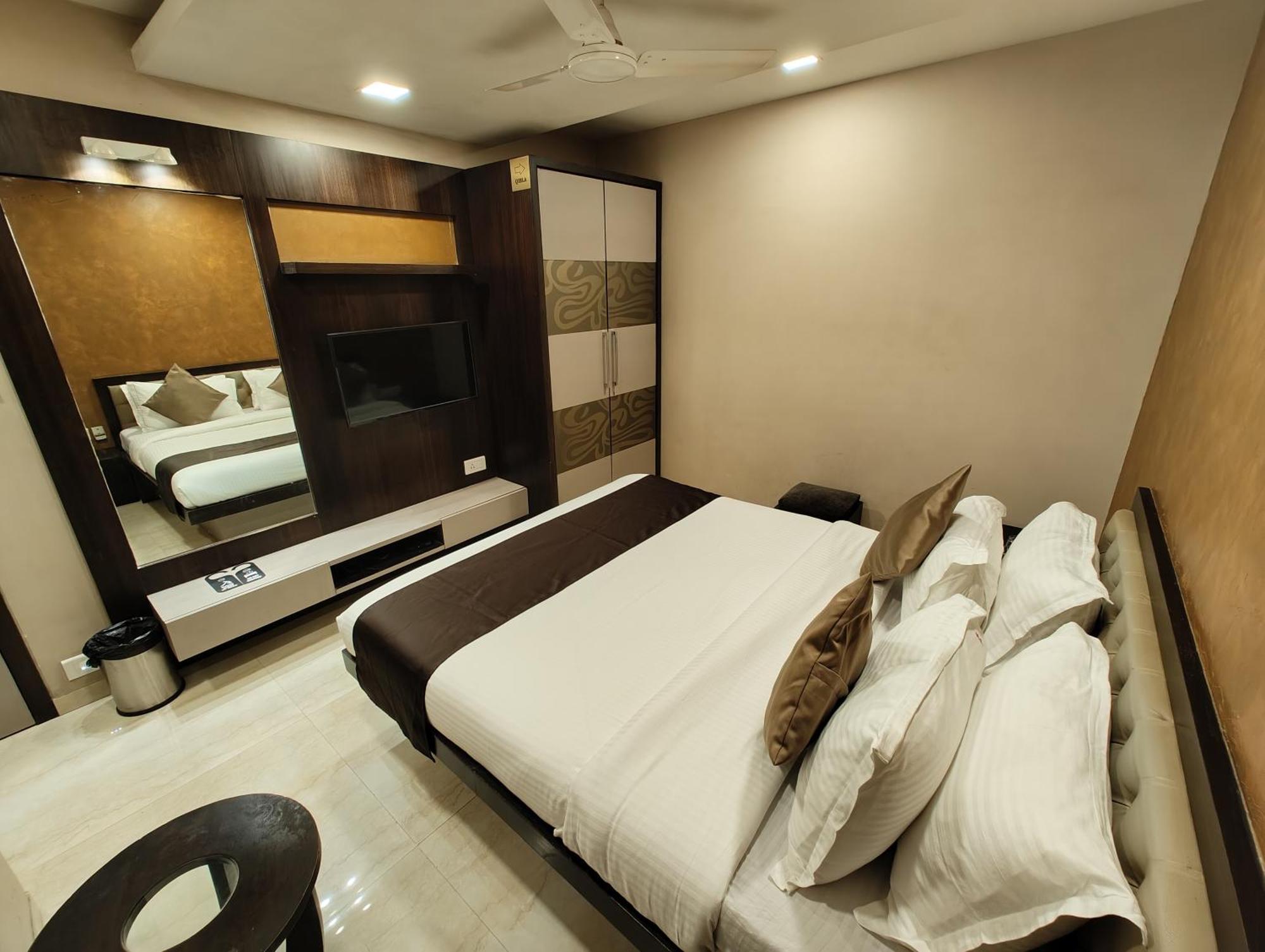 The Majlis Hotel - Colaba 뭄바이 외부 사진