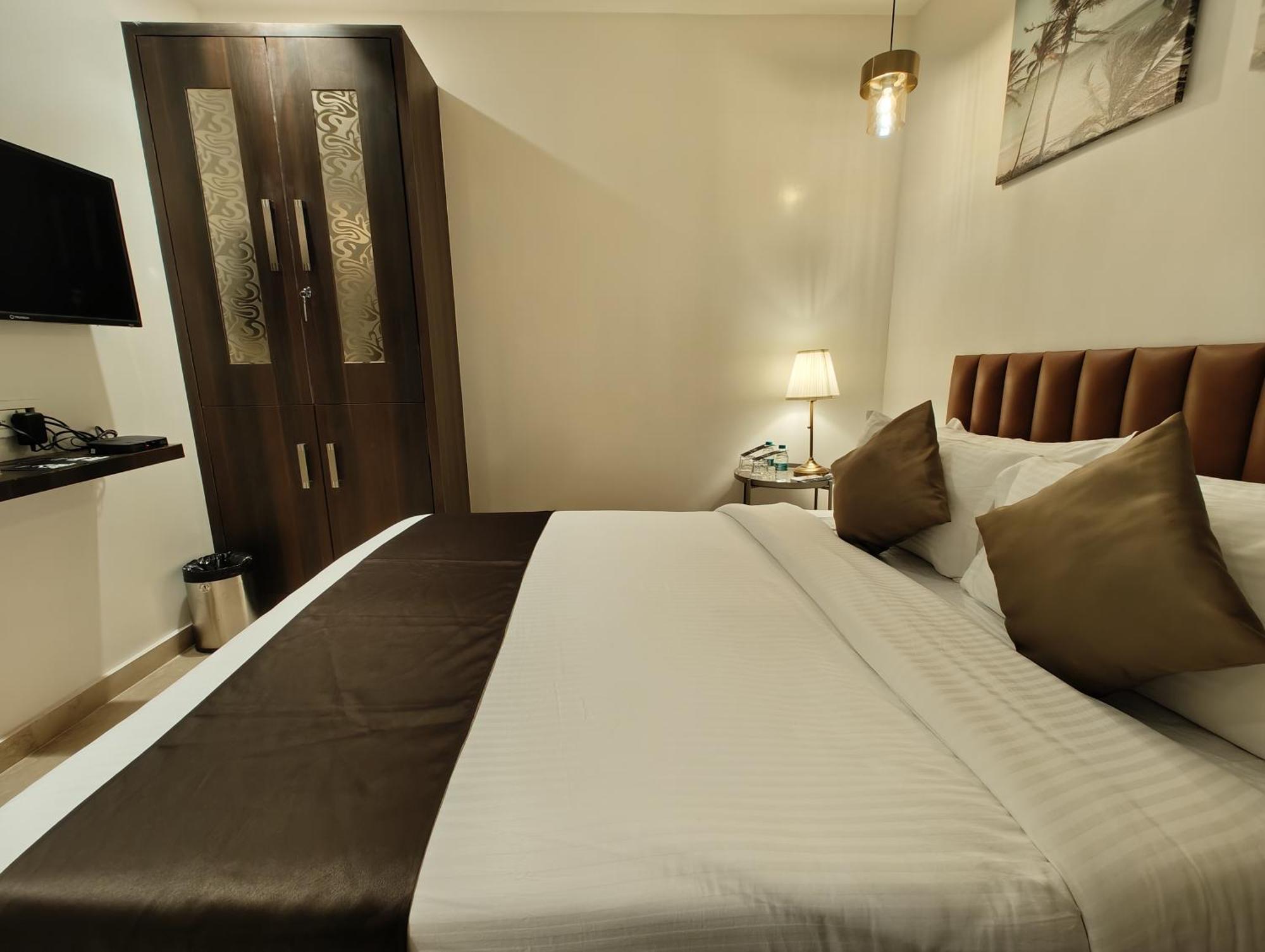 The Majlis Hotel - Colaba 뭄바이 외부 사진
