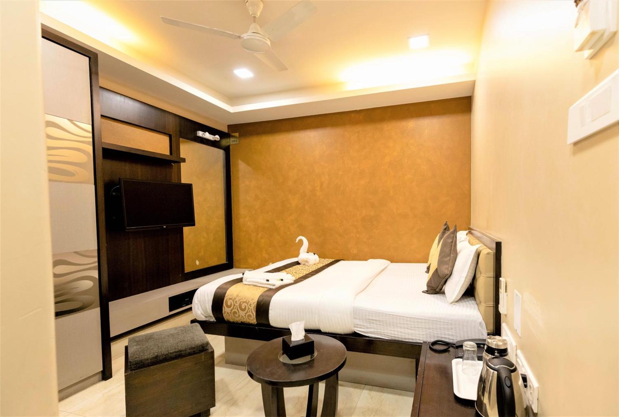 The Majlis Hotel - Colaba 뭄바이 외부 사진